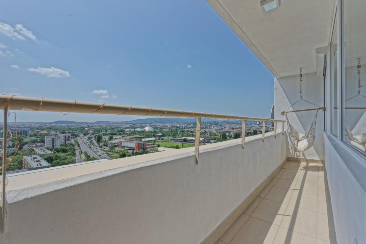 Apartment Skyline